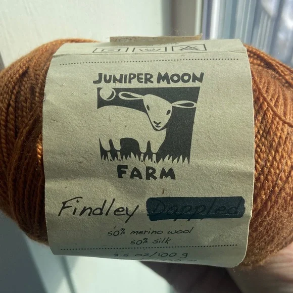 JUNIPER MOON FARM Findley Yarn - Rich Brown 50% merino 50% silk - Picture 5 of 8